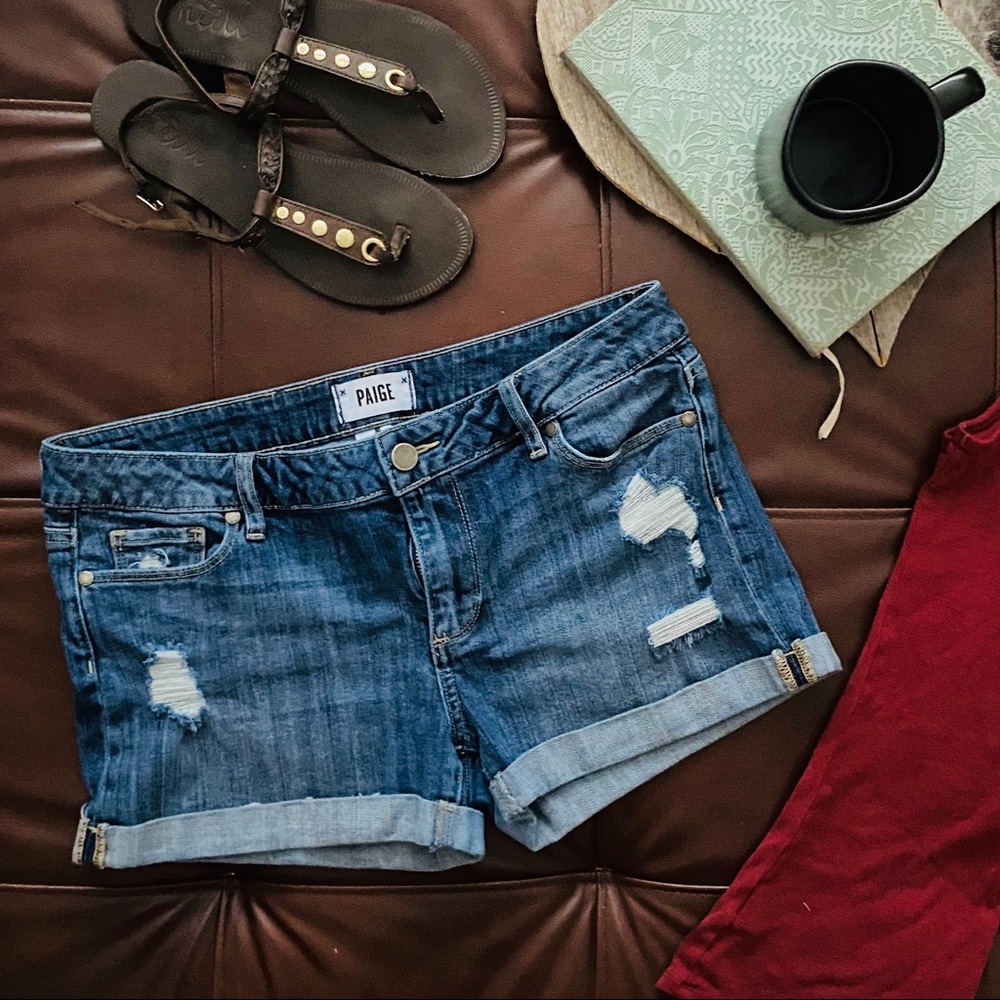 PAIGE Distressed Cuff Hem Denim Jean Shorts 28 EUC